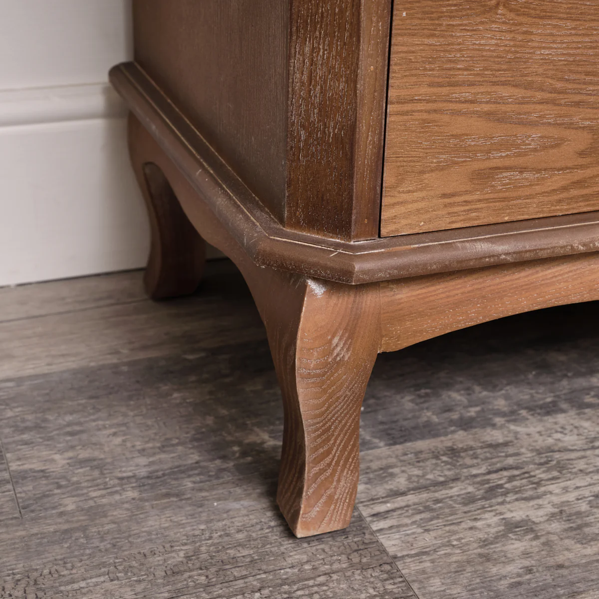 7 Drawer Dark Wood Chest of Drawers & Pair of 3 Drawer Bedside Tables - Ashwell Range - Image 4