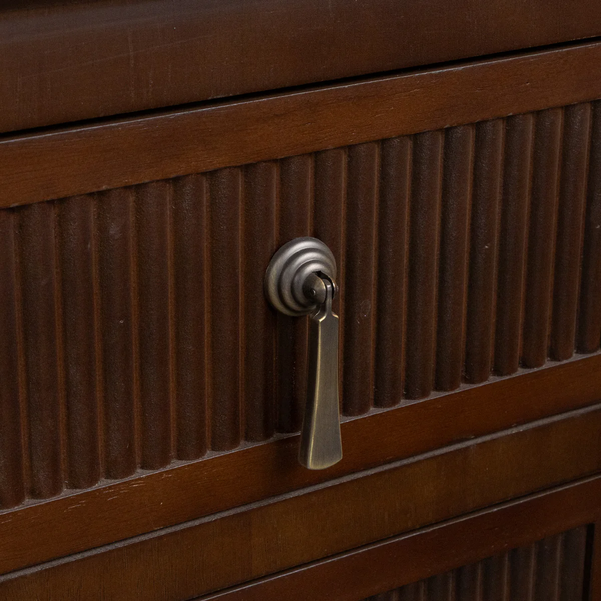 Dark Wood Reeded 2 Drawer Bedside Table - Georgian Range - Image 3