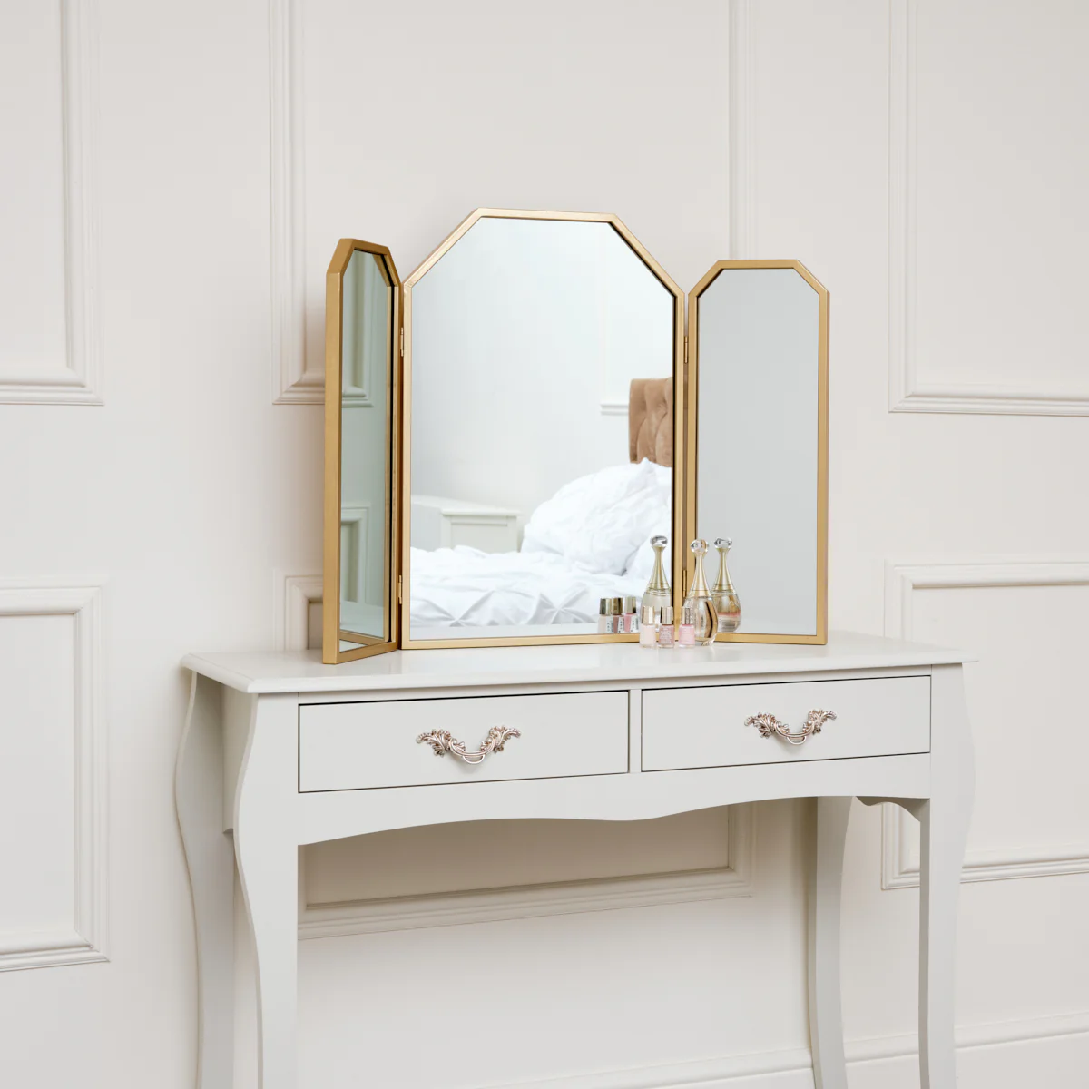Gold Hexagon Triple Dressing Table Mirror 82cm x 59cm - Image 3