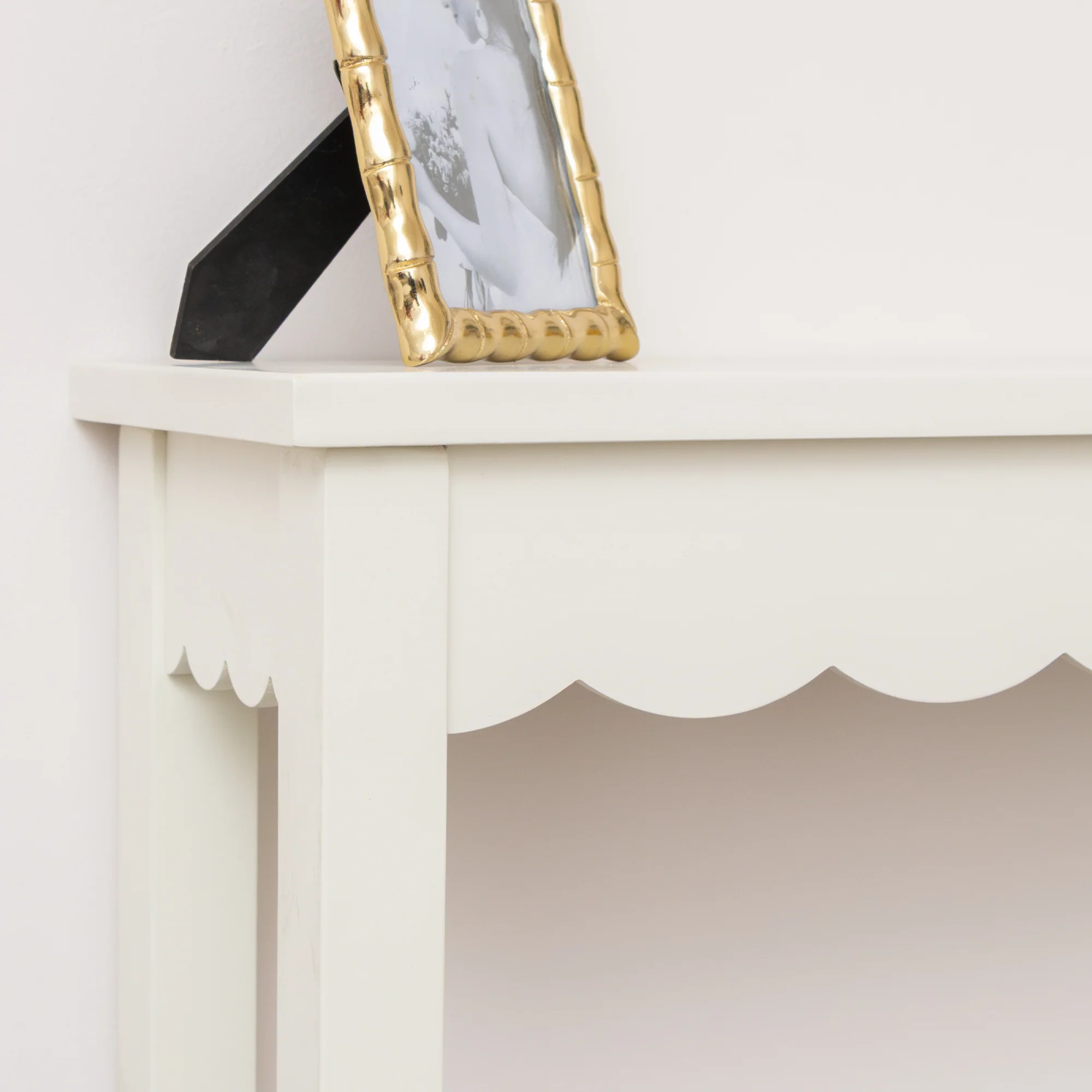 Ivory Scalloped Console Table - 93cm x 81cm - Image 2