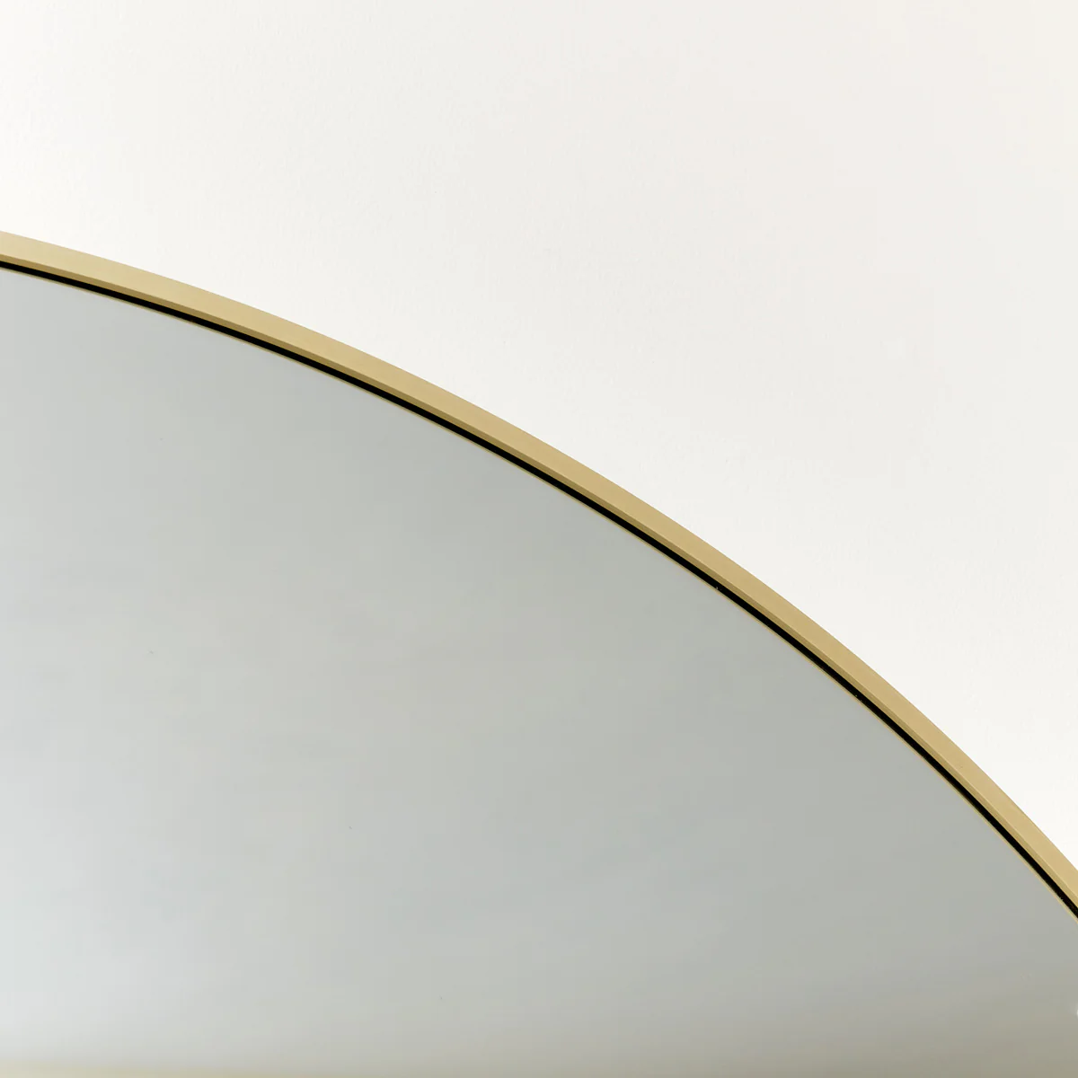Large Gold Arched Wall Mirror 90cm x 120cm - Image 3