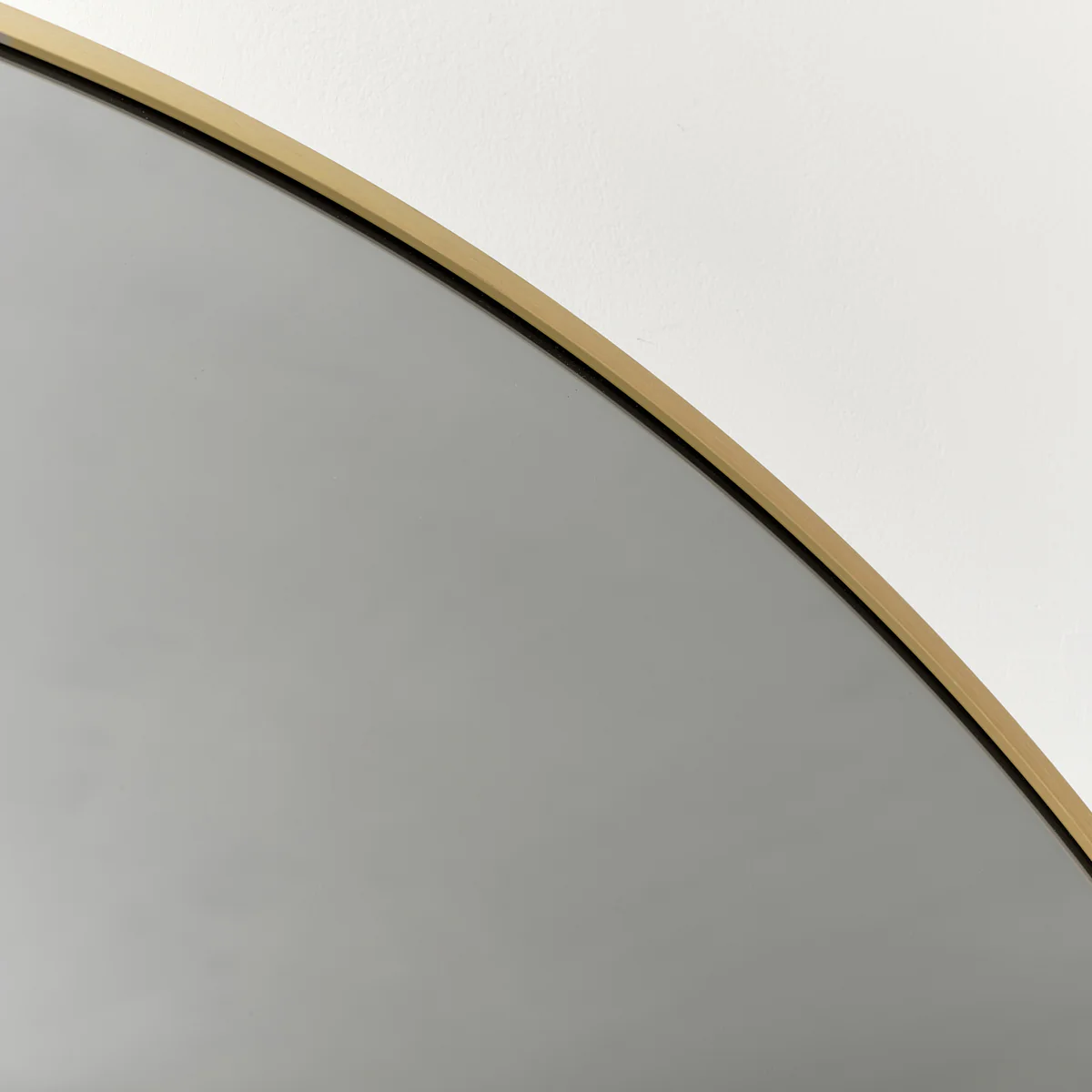 Large Round Gold Mirror 100cm x 100cm - Image 3