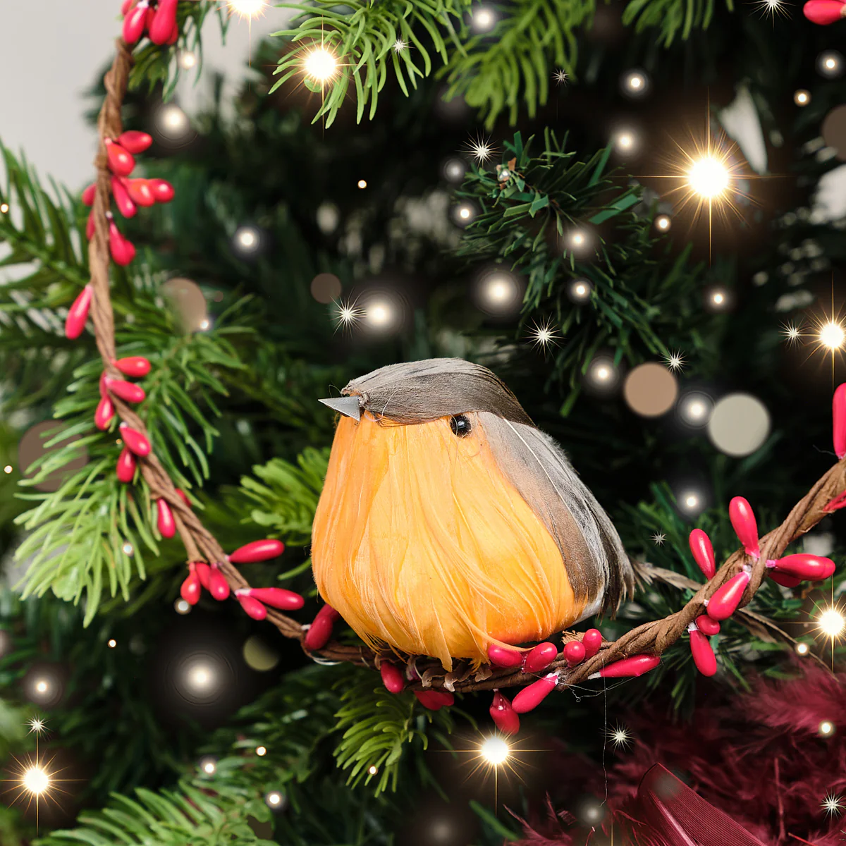 Large Round Robin Wreath Hanging Decoration - 20cm - Image 2