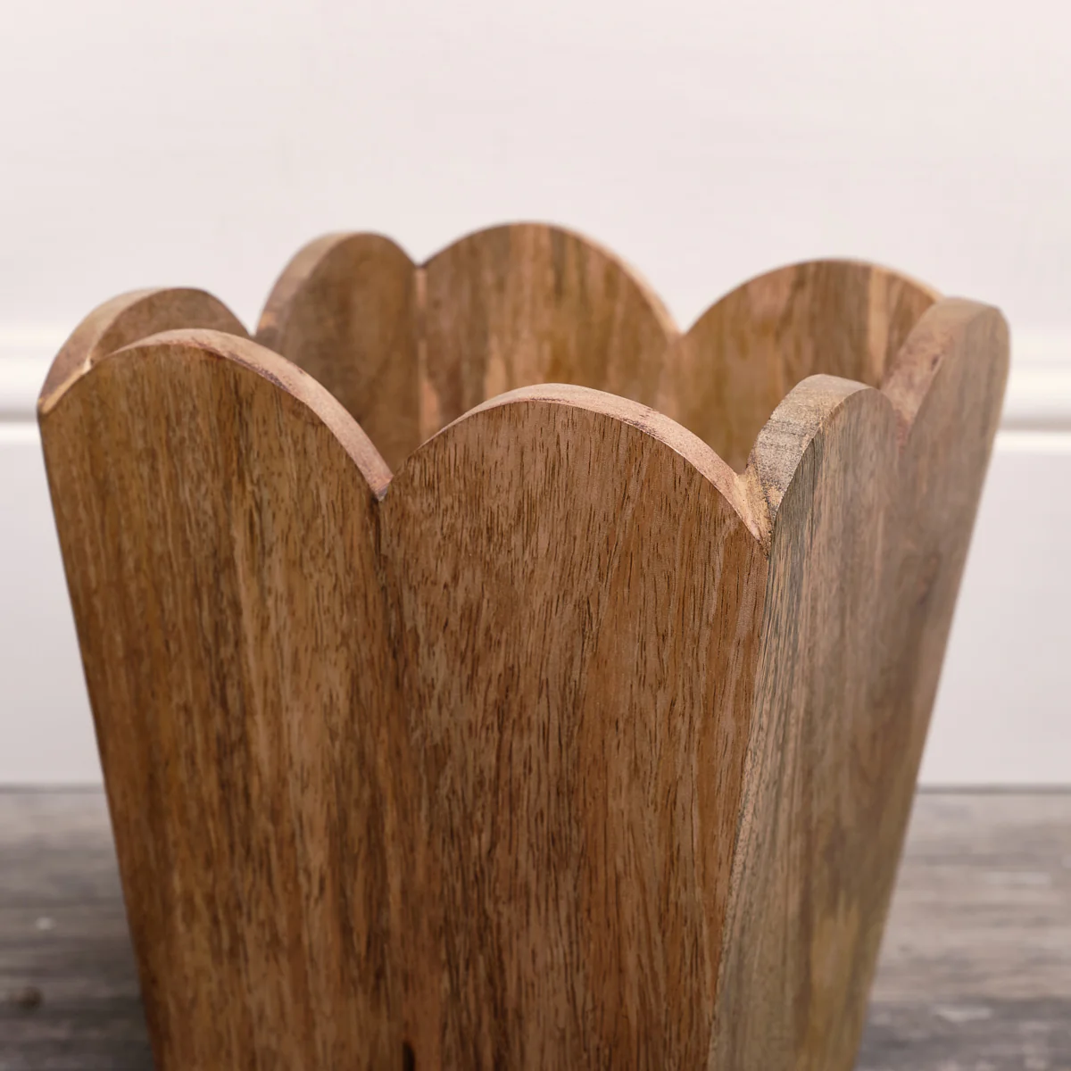 Mango Wood Scalloped Edge Waste Paper Bin - Image 4