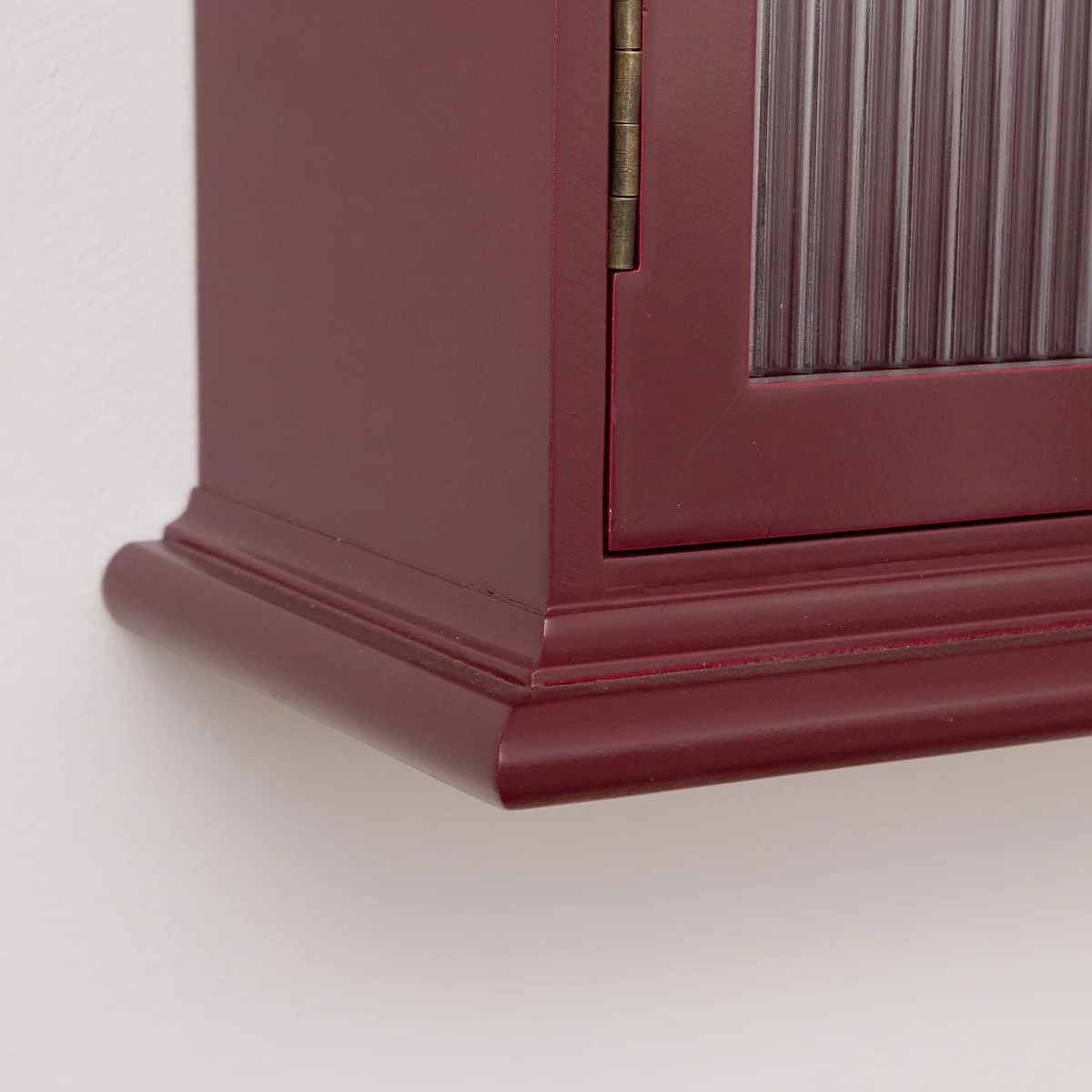 Mulberry Red Reeded Glass Wall Cabinet - Image 4