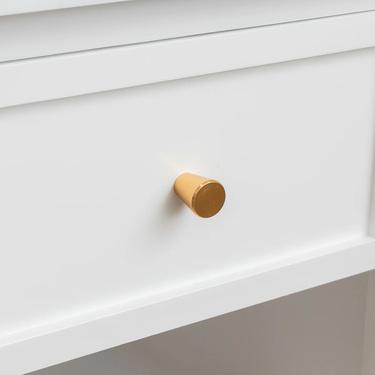 One Drawer Scalloped Bedside Table - Staunton White Range - Image 4