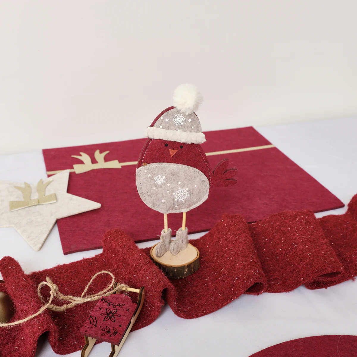 Red Felt Robin Standing Decoration with Wooden Base - 22cm - Image 3