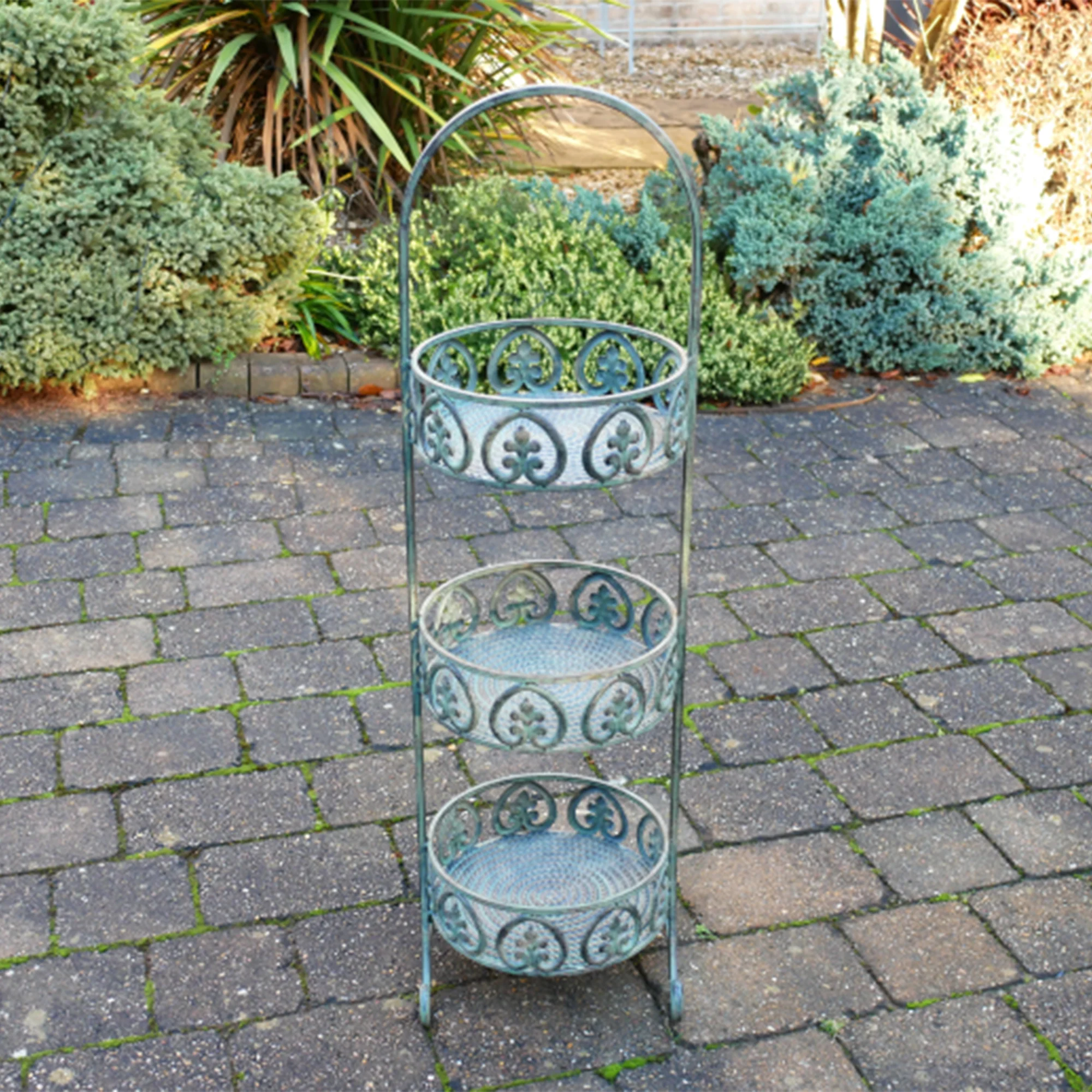 Round Garden Rustic Metal 3 Tier Shelving Unit