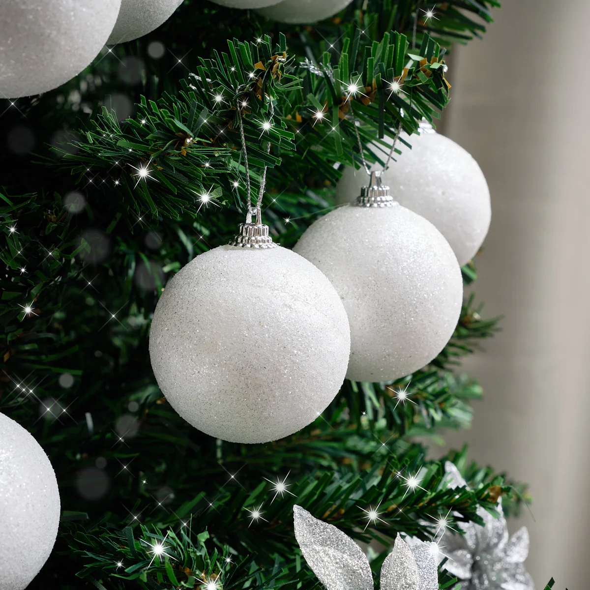 Set of 10 White Snowball Glitter Baubles - Image 3