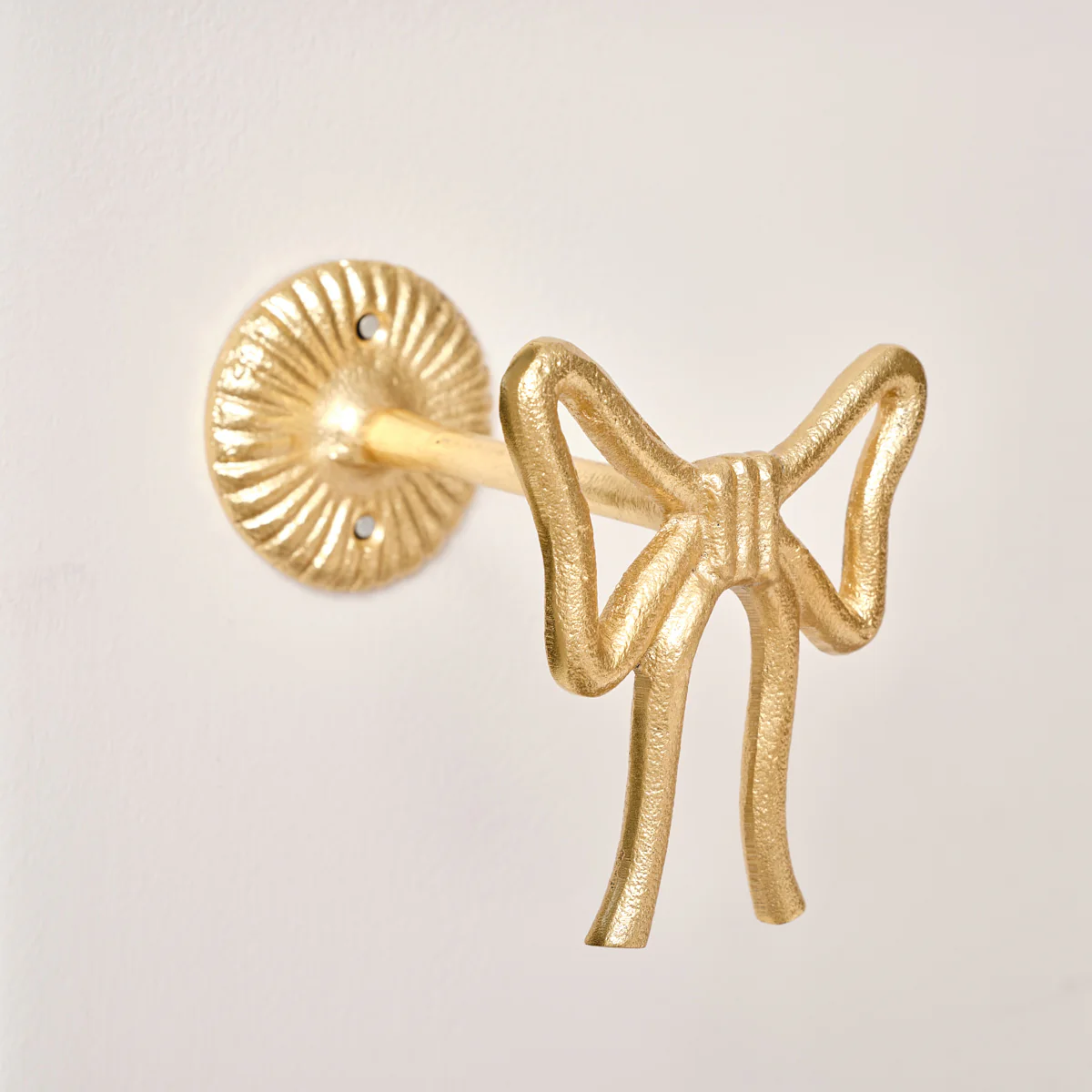 Set of 2 Gold Metal Bow Curtain Tie Backs - Image 2
