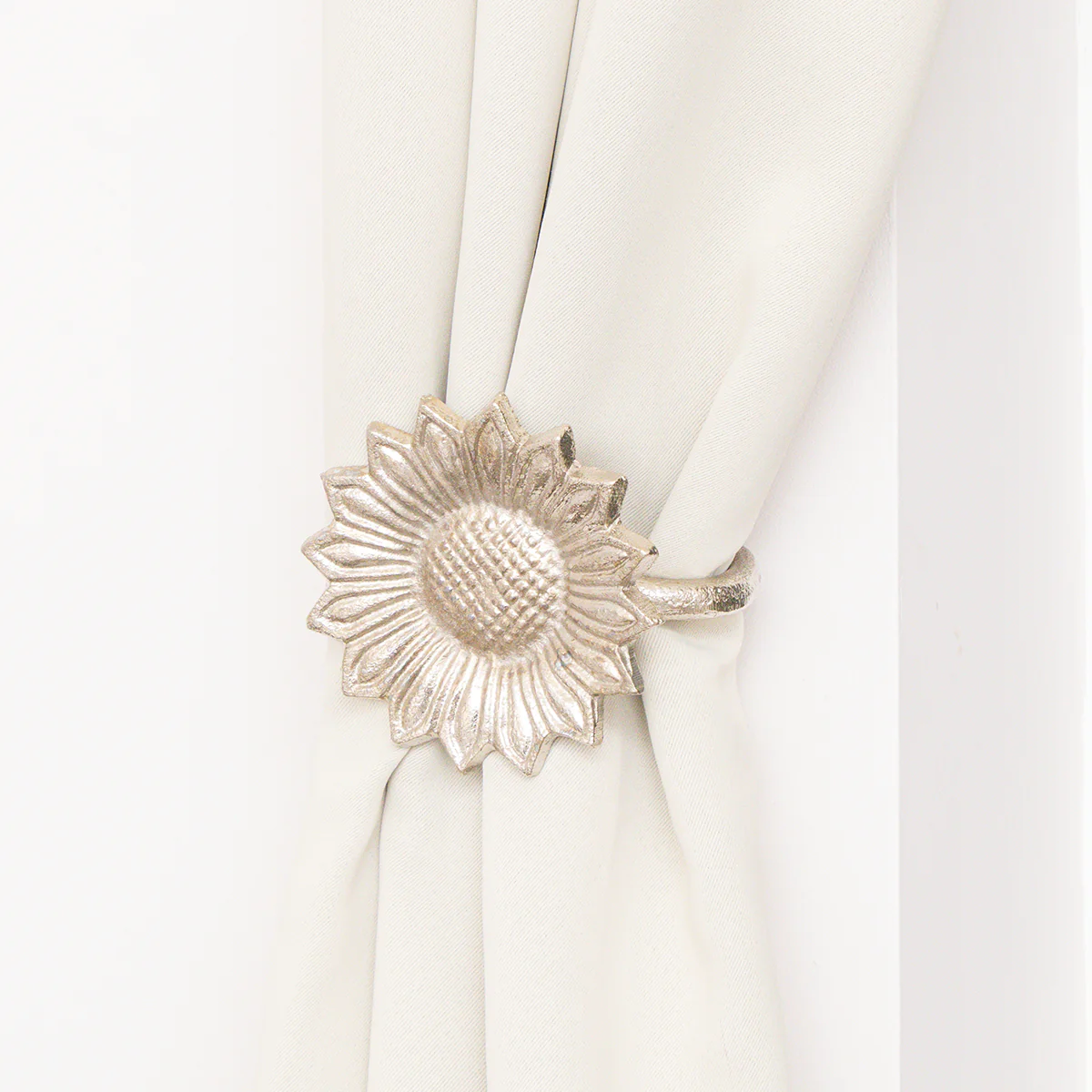 Set of 2 Silver Metal Sunflower Wall Mounted Tie Backs - Image 3