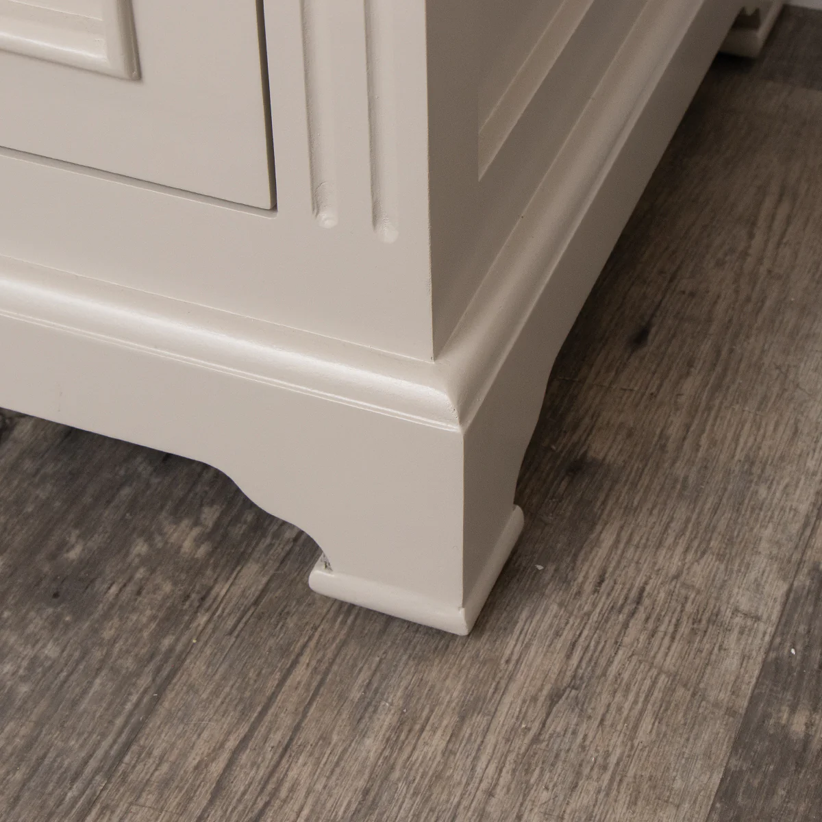 Two Door Small Sideboard/Shoe Cabinet - Daventry Taupe-Grey Range - Image 4