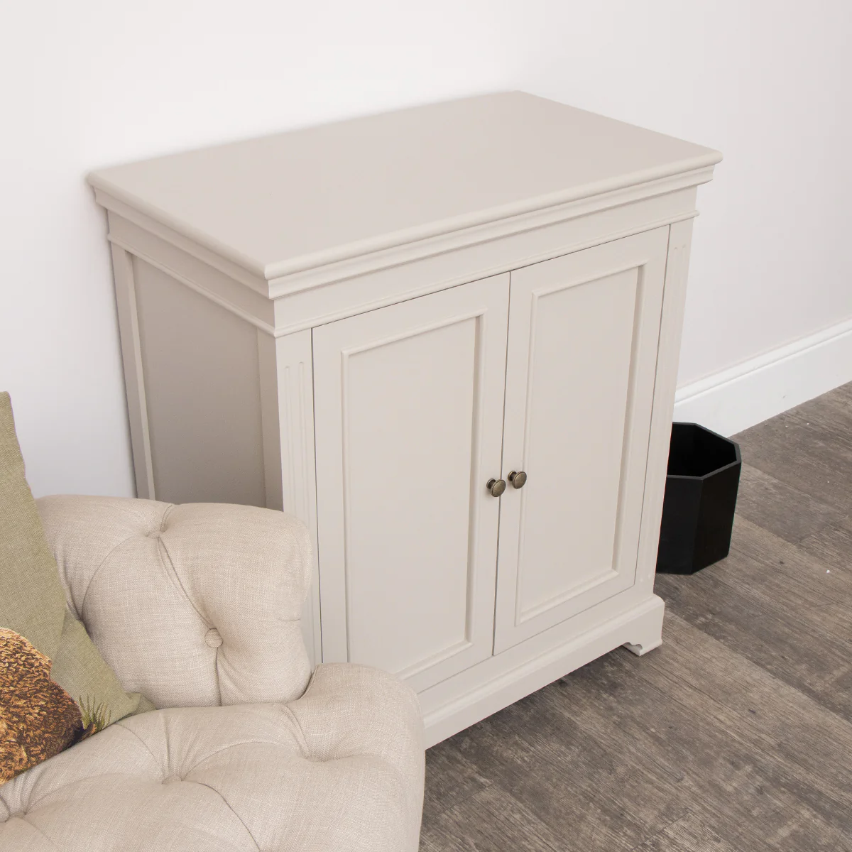 Two Door Small Sideboard/Shoe Cabinet - Daventry Taupe-Grey Range - Image 7