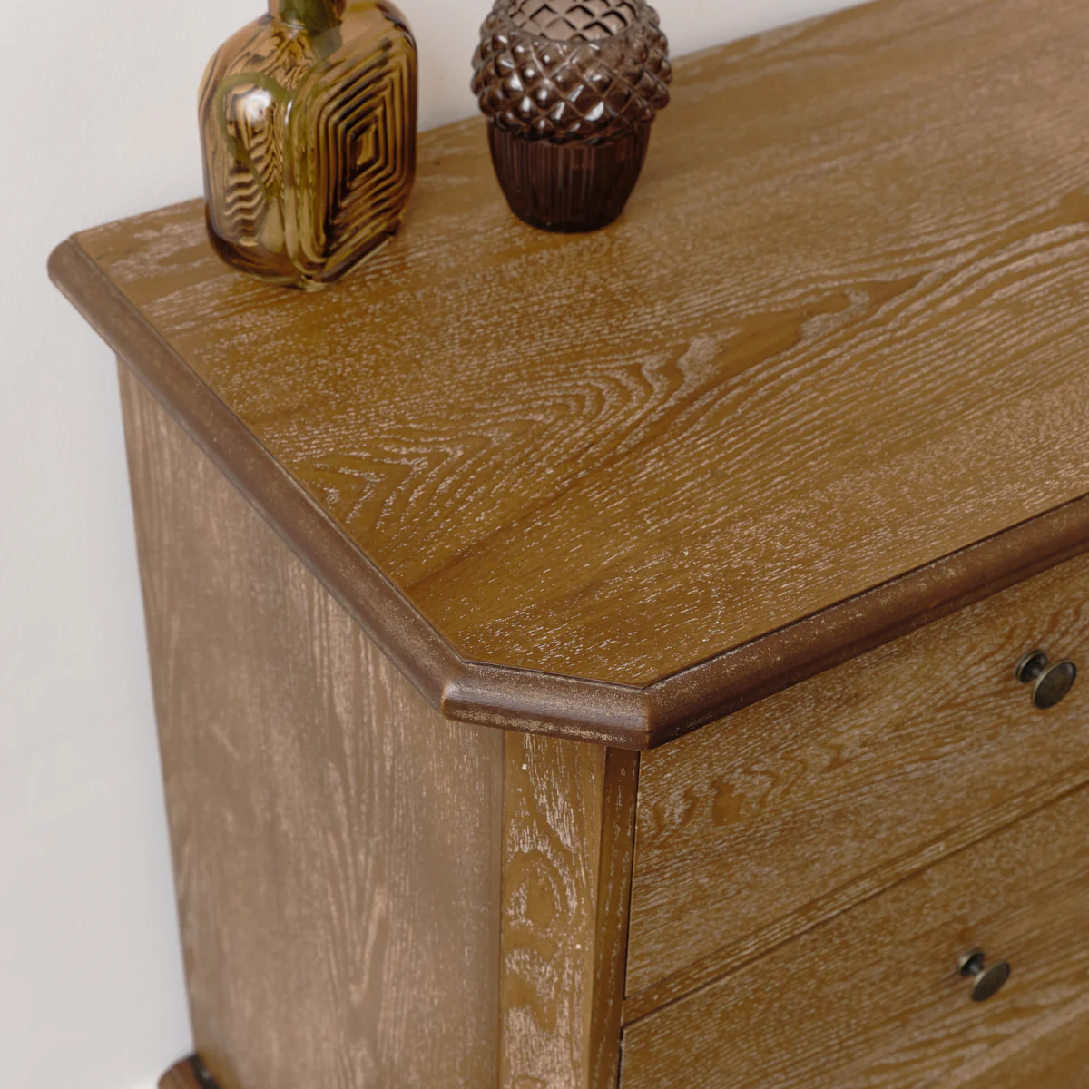 4 Drawer Dark Wood Chest of Drawers - Ashwell Range - Image 3
